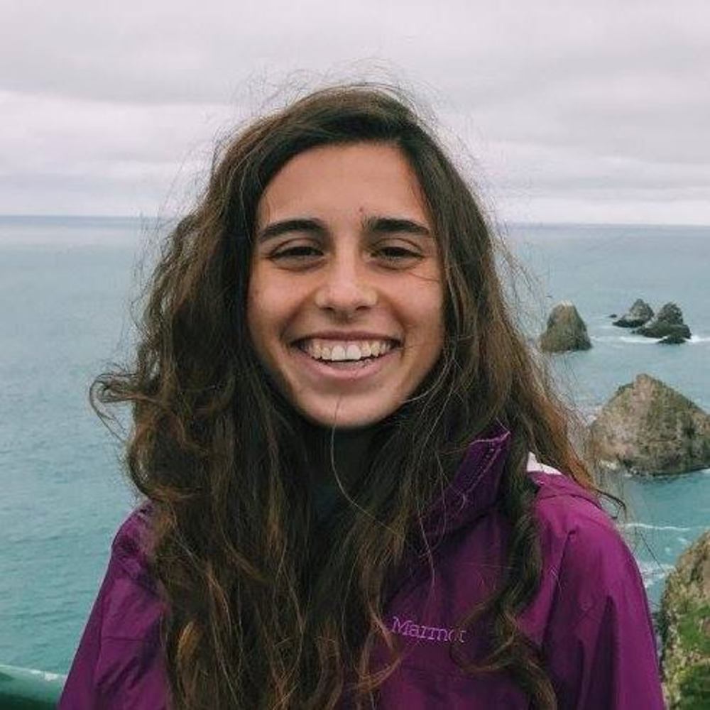 Meet your Posher, Maddie